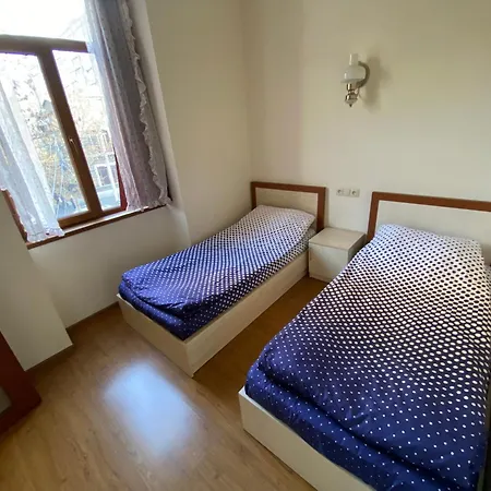 Renovated One Bedroom In The Touristic Center Of Yerevan Exterior photo